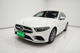 奔驰A级 2021款 A 200 L 运动轿车时尚型