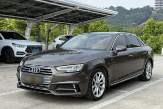 奥迪A4L 2018款 30周年年型 40 TFSI 时尚型