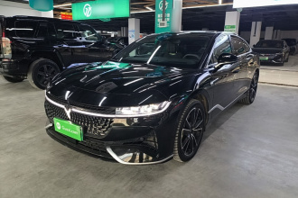 岚图汽车 岚图追光 2024款 PHEV 四驱超长续航旗舰版