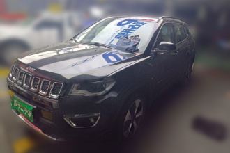 Jeep 指南者 2017款 200T 自动臻享版