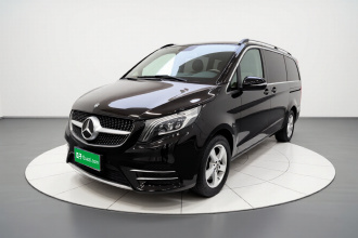 奔驰 威霆 2021款 2.0T 商务版 7座