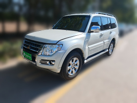 三菱 帕杰罗(进口) 2016款 3.0L 自动尊贵版 国V