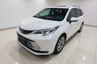 丰田 赛那SIENNA 2023款 2.5L混动 铂金版