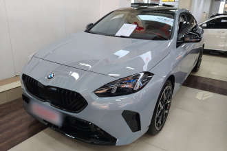 宝马2系 2025款 225L M运动曜夜套装