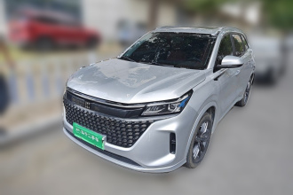 蓝电E5 2023款 1.5L DE-i 100KM畅享型 7座