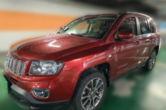 Jeep 指南者(进口) 2014款 2.4L 四驱豪华版