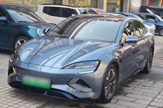 比亚迪 海豹 2022款 550km 标准续航后驱版尊贵型