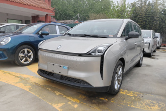 奔腾NAT 2024款 PRO 嘉享版 425km