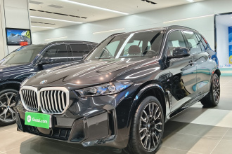 宝马X5 2023款 xDrive 40Li M运动曜夜套装