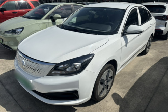 东风风神E70 2023款 500 智行版 磷酸铁锂 48.6kWh 110kW