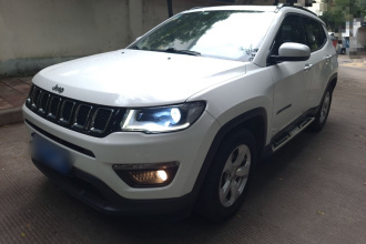 Jeep 指南者 2017款 200T 自动家享版