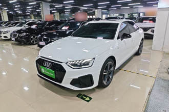 奥迪A4L 2022款 40 TFSI 豪华动感型