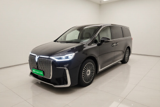 岚图汽车 岚图梦想家 2025款 PHEV 四驱旗舰鲲鹏版