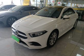 奔驰A级 2022款 改款 A 200 L 运动轿车动感型