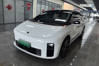 理想汽车 理想i6 2025款 四驱标准版