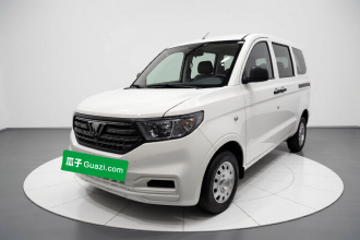 五菱汽车 五菱宏光V 2022款 1.5L劲取版电动助力LAR