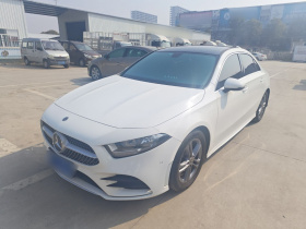 奔驰A级 2020款 改款二 A 180 L 运动轿车