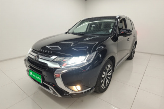 三菱 欧蓝德 2021款 2.4L 四驱致享版 7座