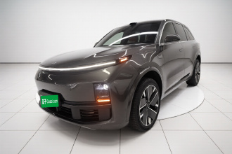理想汽车 理想L8 2025款 Ultra 智能焕新版