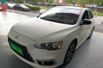 三菱 翼神 2016款 1.8L CVT黑白复刻版