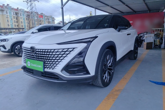 长安UNI-T 2022款 1.5T 尊贵型