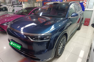 鸿蒙智行 问界M8 2025款 增程 Ultra版 53.4kWh 5座版 (192线激光雷达）