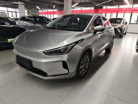 吉利几何C 2022款 蓝莓C400