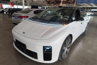 理想汽车 理想i6 2025款 四驱标准版
