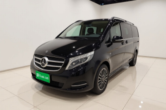 奔驰V级 2017款 V 260 L 尊贵加长版