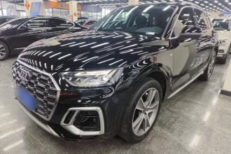 奥迪Q5L 2022款 45T 豪华动感型
