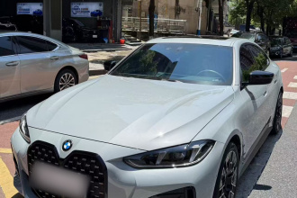 宝马4系 2024款 430i Gran Coupe M运动曜夜套装