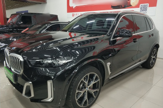 宝马X5 2023款 xDrive 30Li 尊享型M运动套装