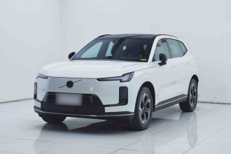沃尔沃XC70插电式混动 2026款 四驱超长续航Core
