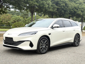 比亚迪 海豹06 DM-i旅行版 2025款 DM-i 150KM尊享型