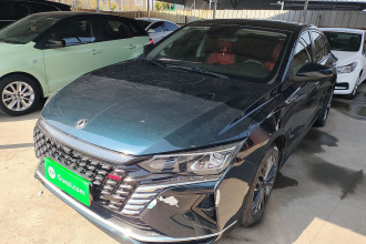 东风风神 奕炫MAX 2021款 1.5T 超炫潮爸版