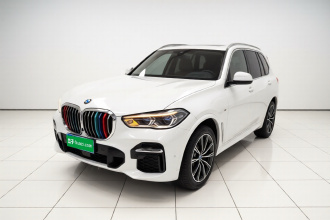 宝马X5 2022款 改款 xDrive 30Li 尊享型M运动套装