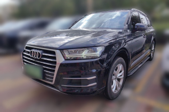 奥迪Q7 2019款 45 TFSI 舒适型
