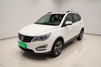 宝骏560 2015款 1.8L 手动豪华型