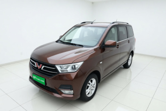 五菱汽车 五菱宏光 2018款 1.5L S标准型L2B
