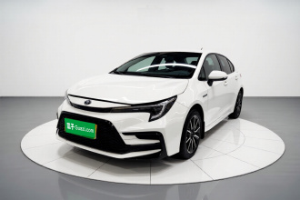 丰田 雷凌 2023款 智能电混双擎 1.8L 运动版