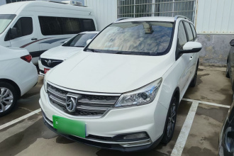 宝骏730 2021款 1.5T CVT时尚型 7座