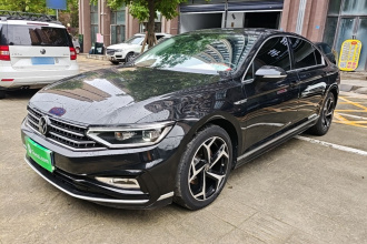 大众 迈腾 2023款 200万辆纪念版 330TSI DSG豪华型
