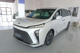 别克GL8 2025款 陆尊 智享版