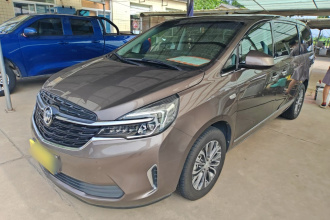 别克GL8 2022款 陆上公务舱 652T 豪华型