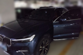 沃尔沃XC60 2023款 B5 四驱智逸豪华版