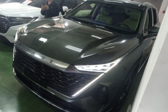 荣威RX9 2023款 2.0T 两驱越享版