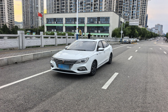 荣威i5 2020款 1.5L 手动4G互联领豪旗舰版