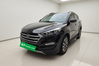 现代 途胜 2015款 1.6T 双离合两驱领先型