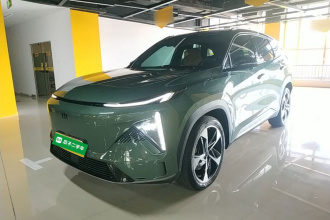 吉利银河 银河L7 2024款 1.5T 115km 亚运幻影 龙腾版