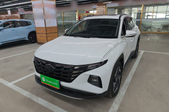 现代 2023款 途胜L 1.5T 自动两驱DLX豪华版